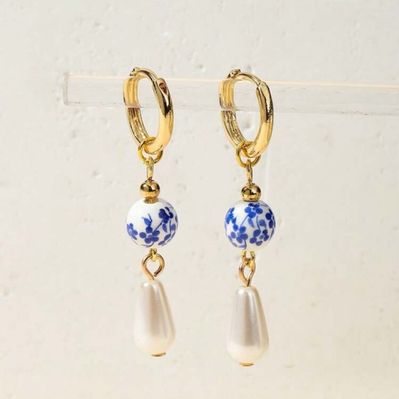 Blue & White Floral Pearl with gold huggie hoop dangle earrings 💙🤍 - Picture 2 of 2